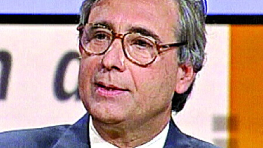 Joan A. Solans tinha 77 anos